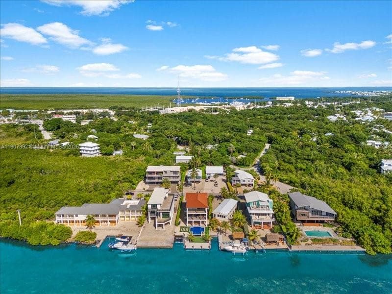 239 Tavernier Dr photo 15