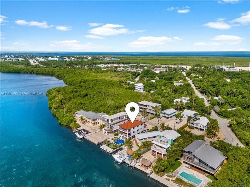 239 Tavernier Dr photo 11