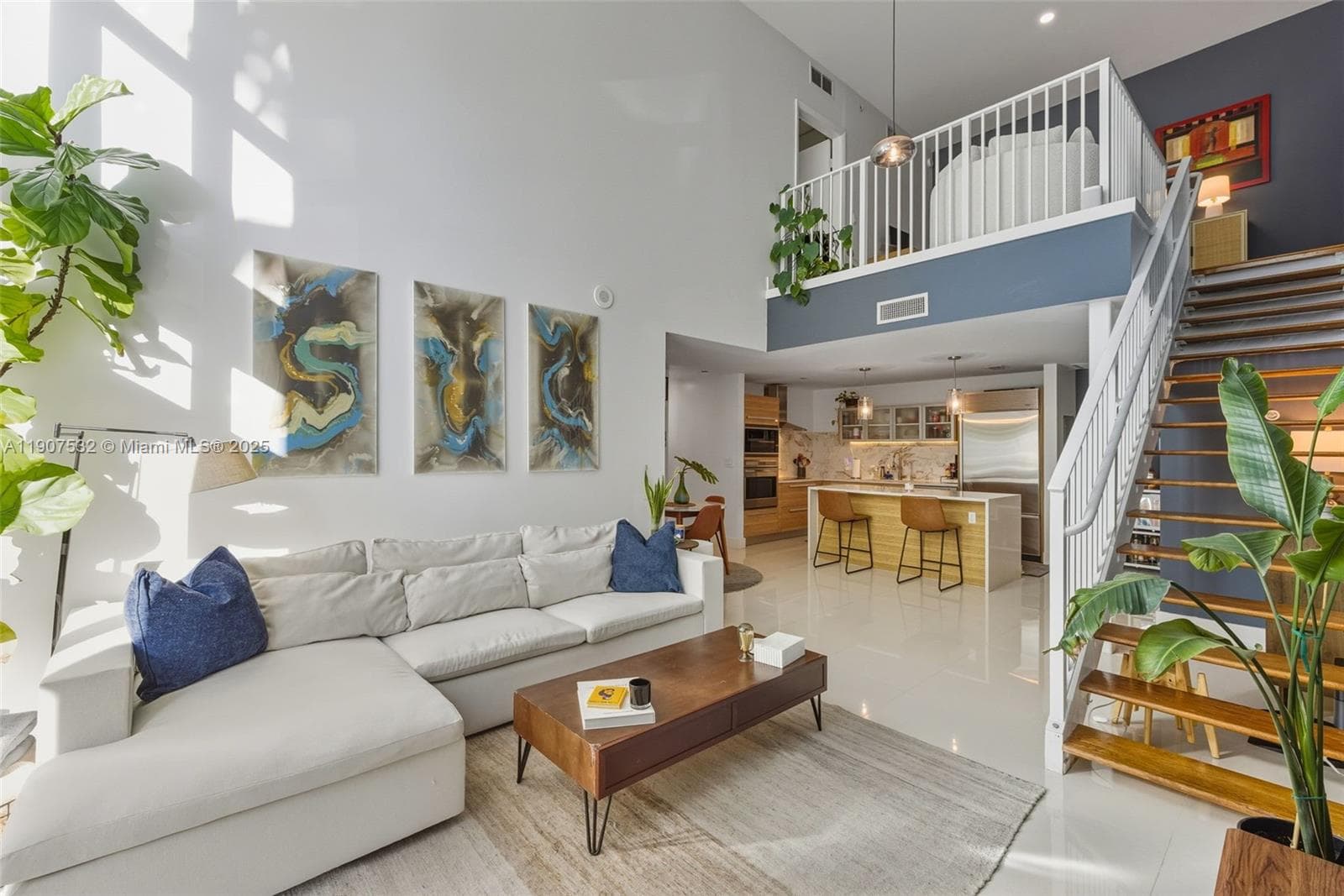 2020 N Bayshore TH103 photo 3
