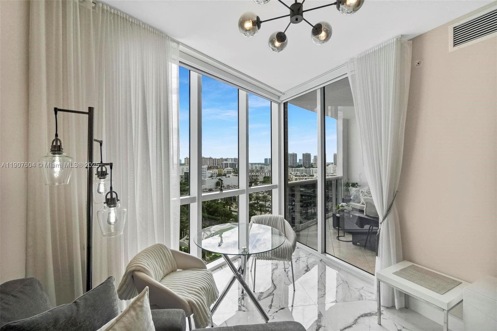 18201 Collins Ave 1408 photo 9