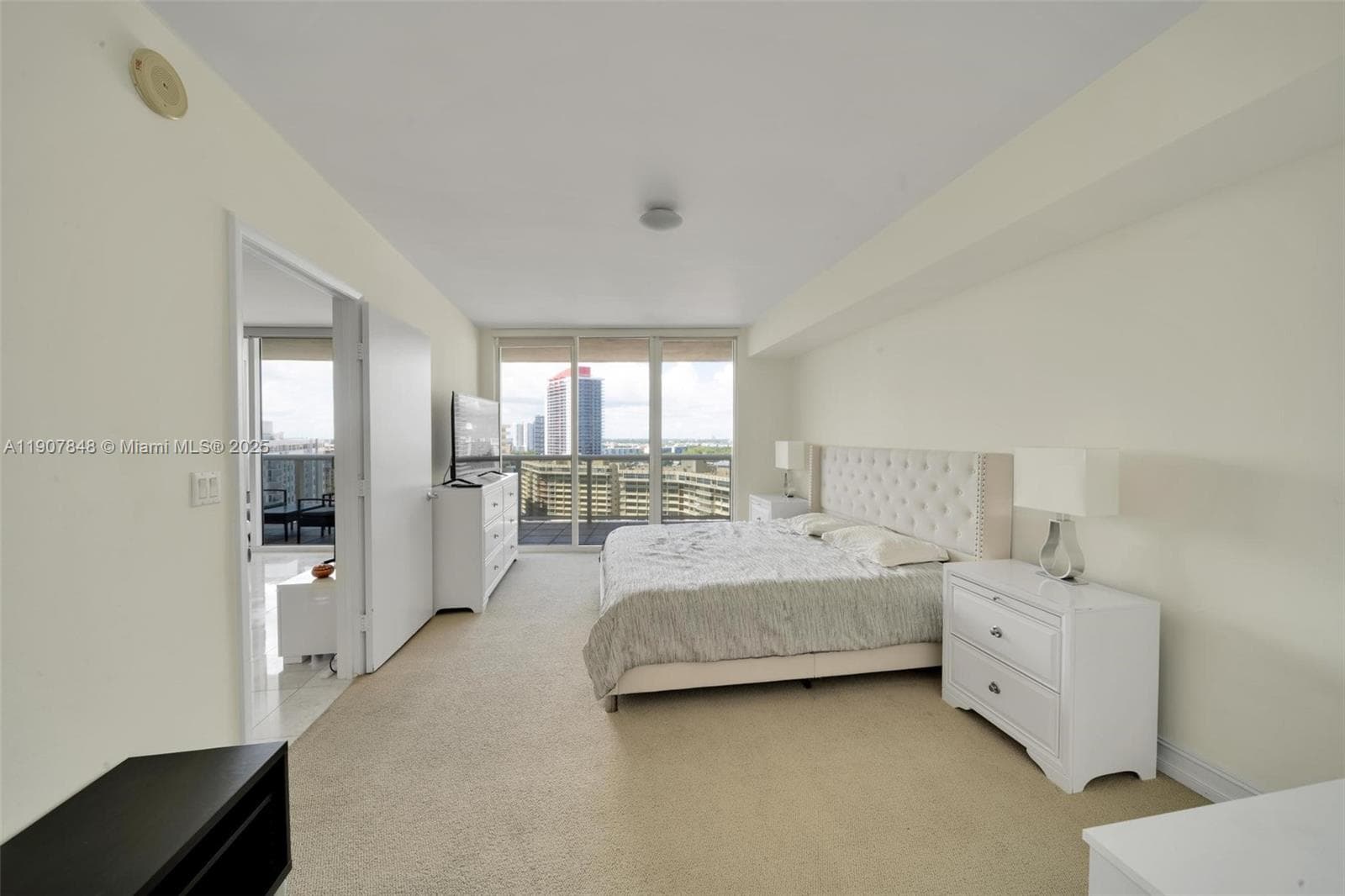 1850 S Ocean Dr 1609 photo 10