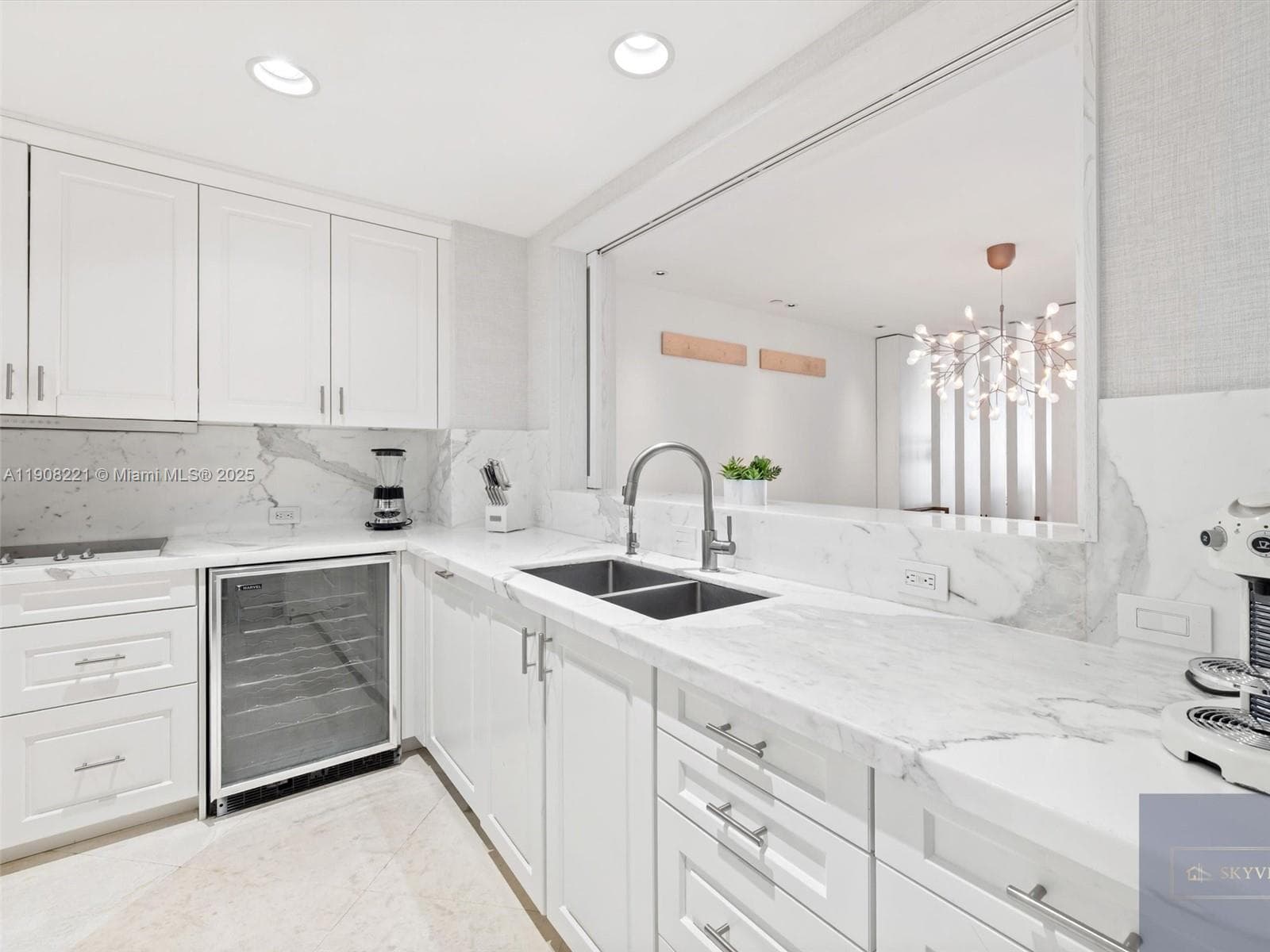 5142 Fisher Island Dr 5142 photo 11