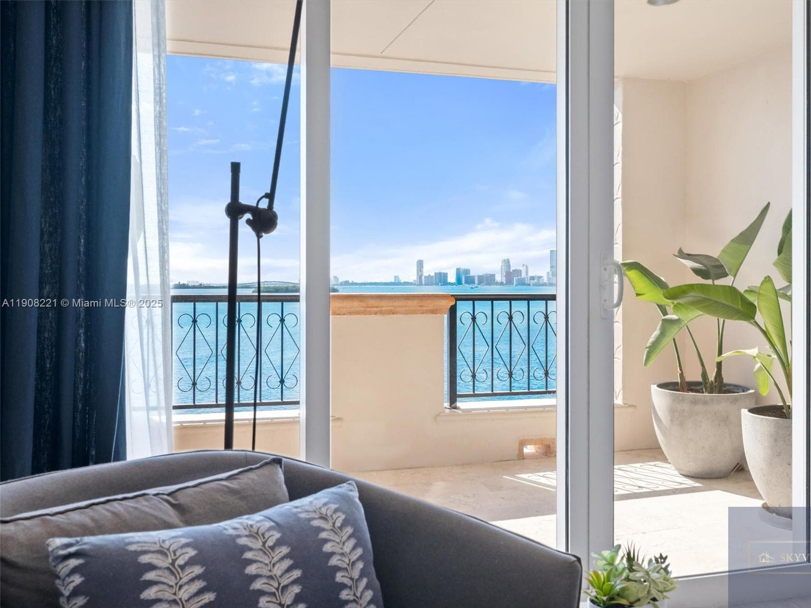 5142 Fisher Island Dr 5142 photo 21
