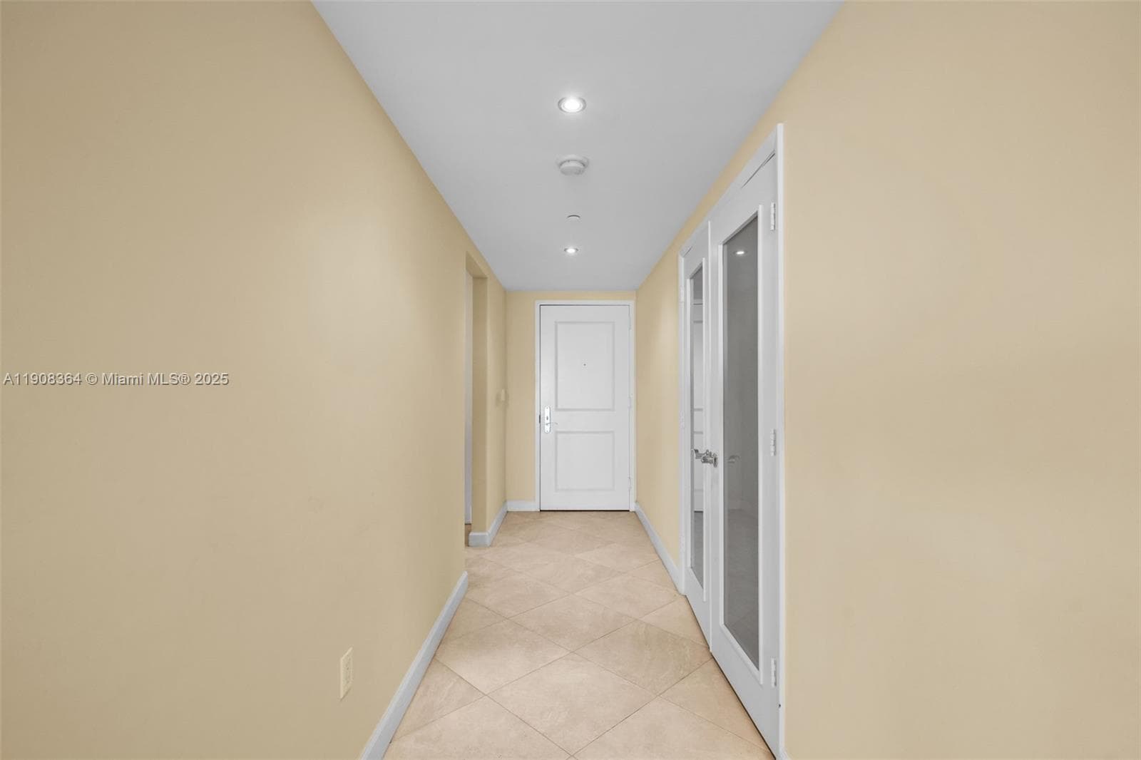 1800 Ocean Dr 2603 photo 7