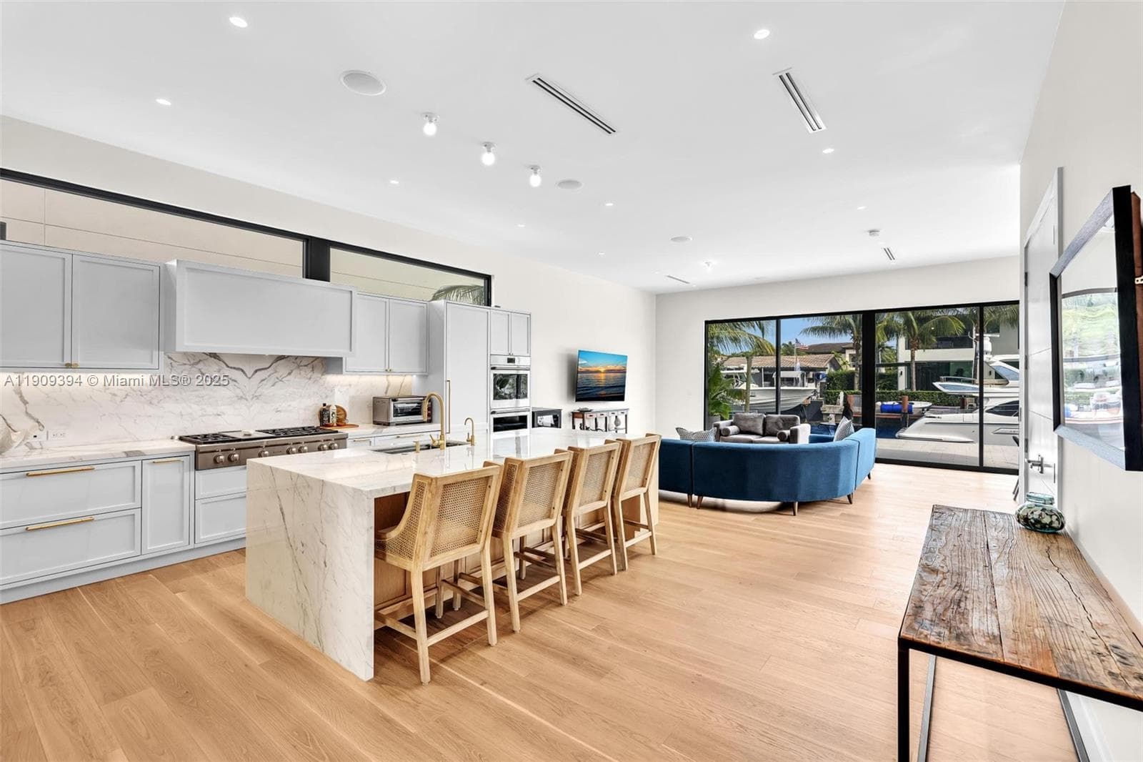 13045 Coronado Ter photo 12