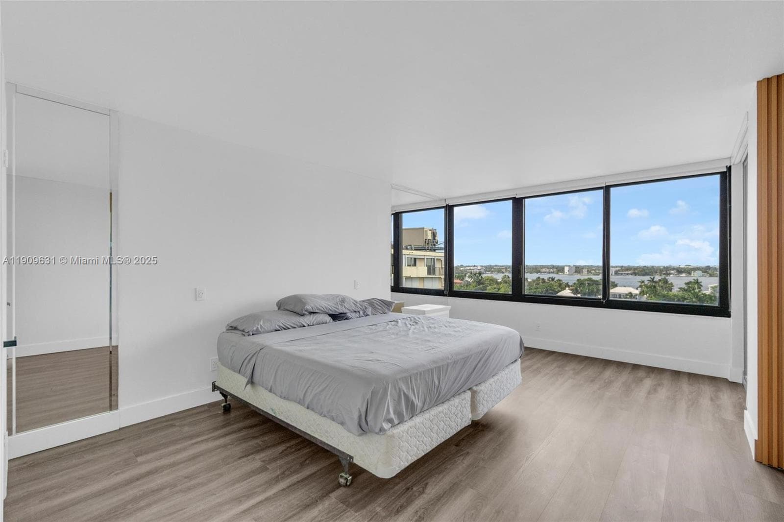 3589 Ocean Blvd 914 photo 13