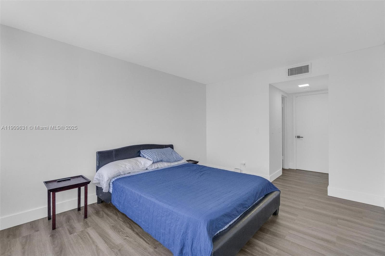 3589 Ocean Blvd 914 photo 22