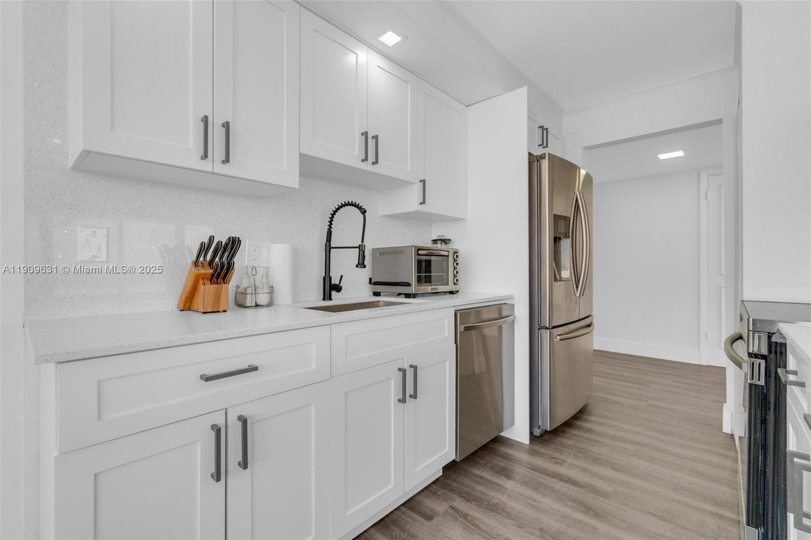 3589 Ocean Blvd 914 photo 9