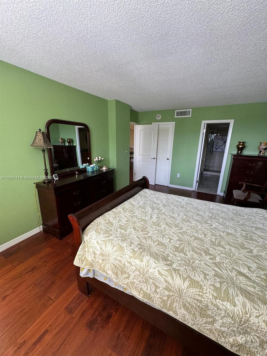 1833 S Ocean Dr 308 photo 10