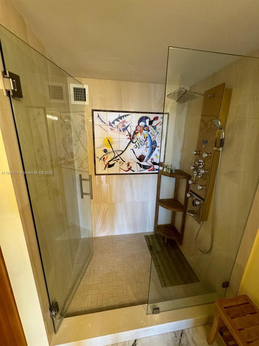 1833 S Ocean Dr 308 photo 14
