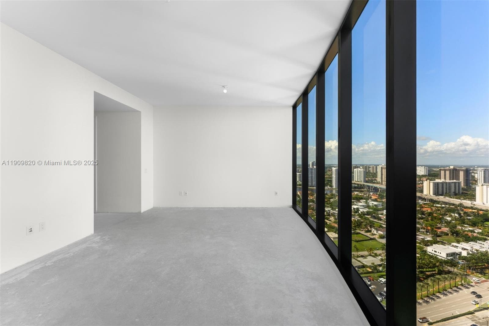 18555 Collins Ave 3205 photo 24
