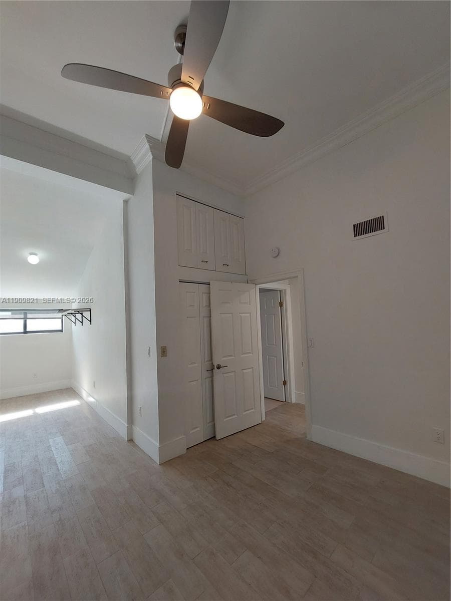255 Poinciana Dr 605 photo 19