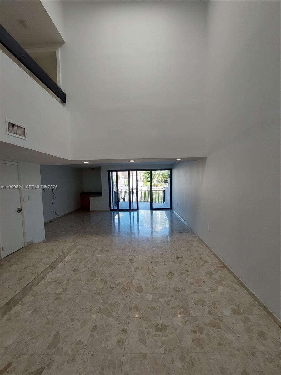 255 Poinciana Dr 605 photo 8