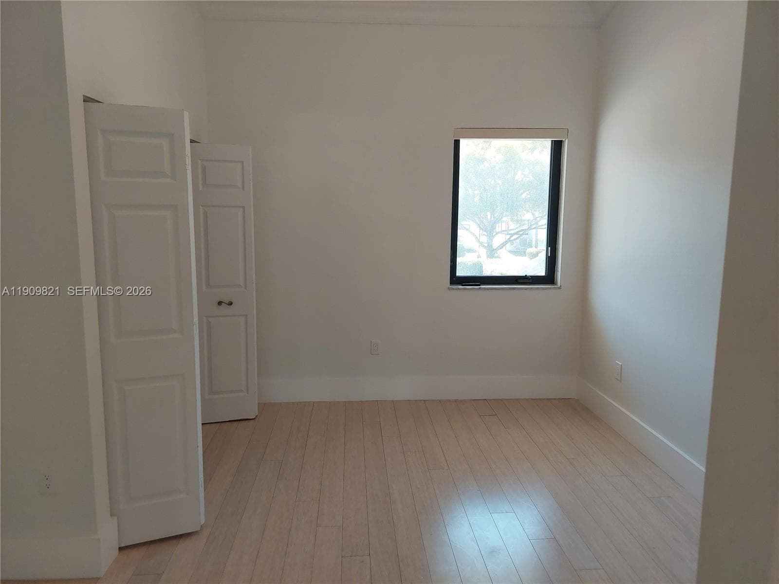 255 Poinciana Dr 605 photo 21