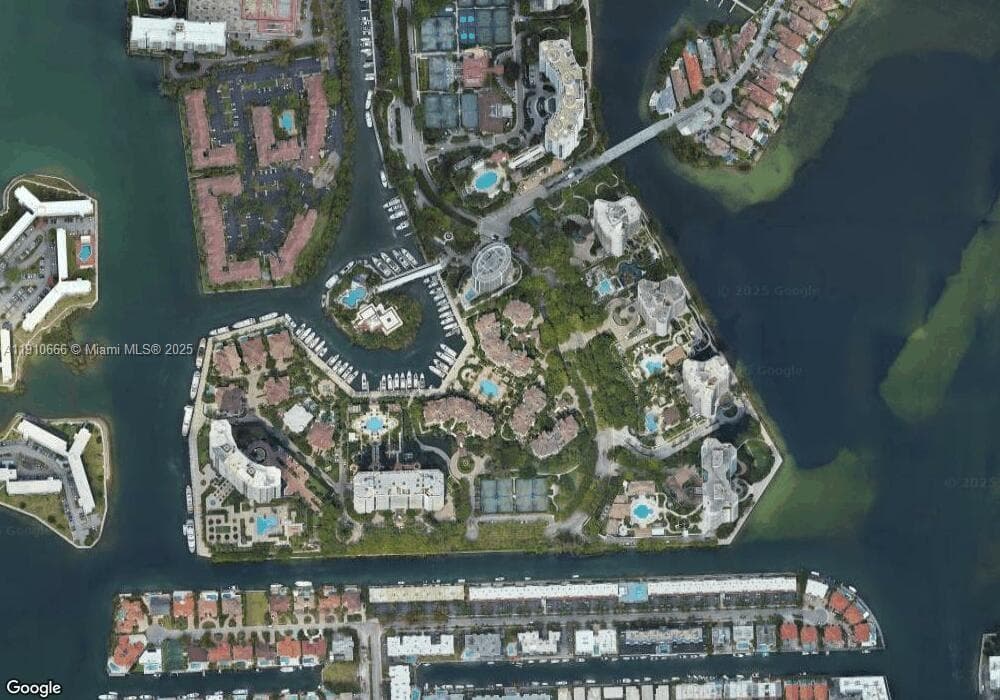 3900 Island Blvd B-303 photo 3