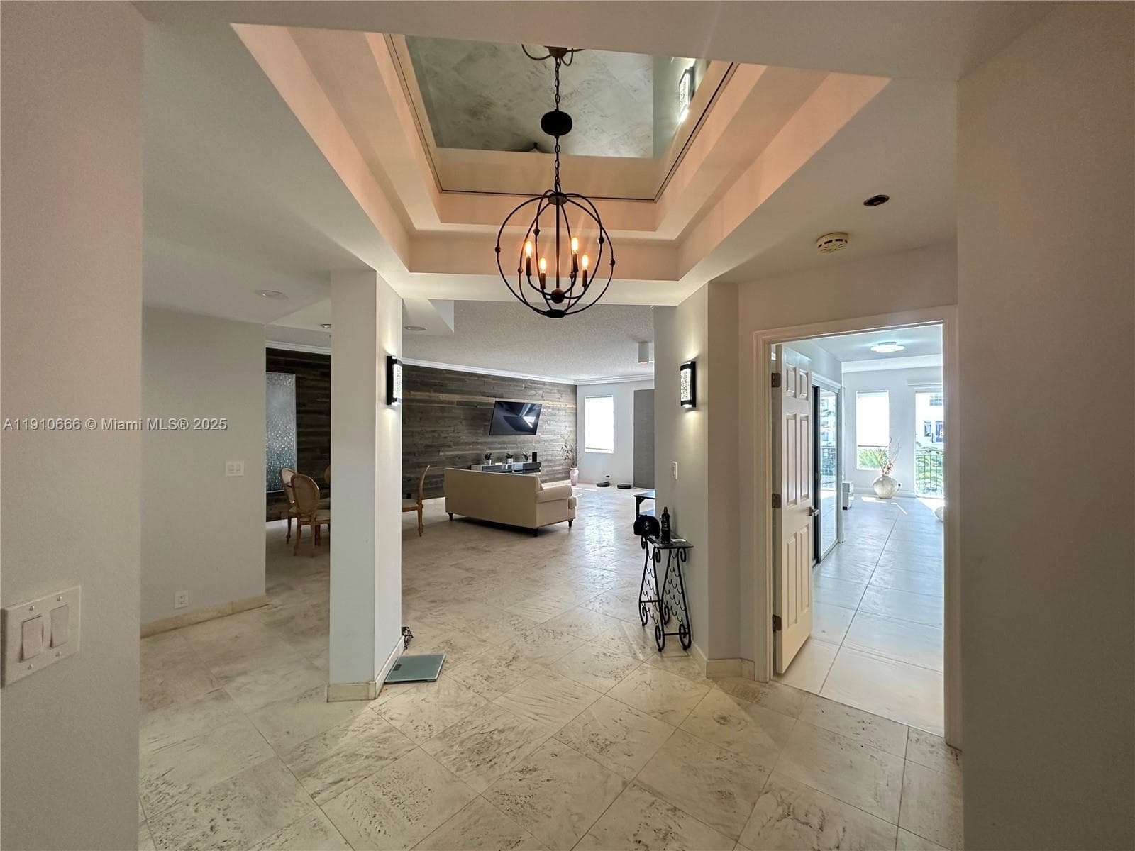 3900 Island Blvd B-303 photo 5