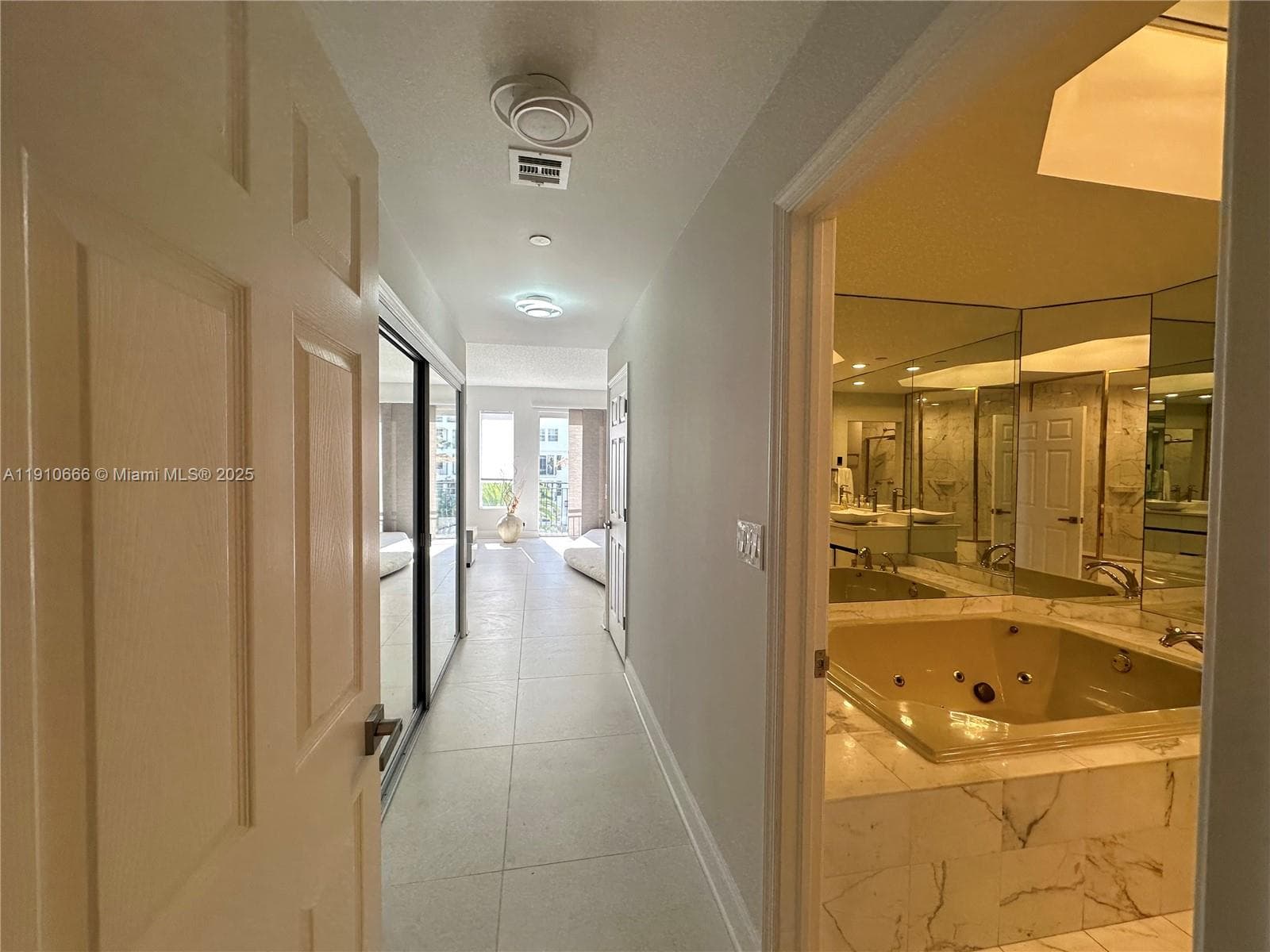 3900 Island Blvd B-303 photo 19