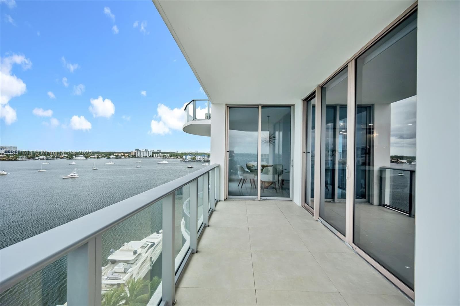 17301 Biscayne Blvd 910 photo 17
