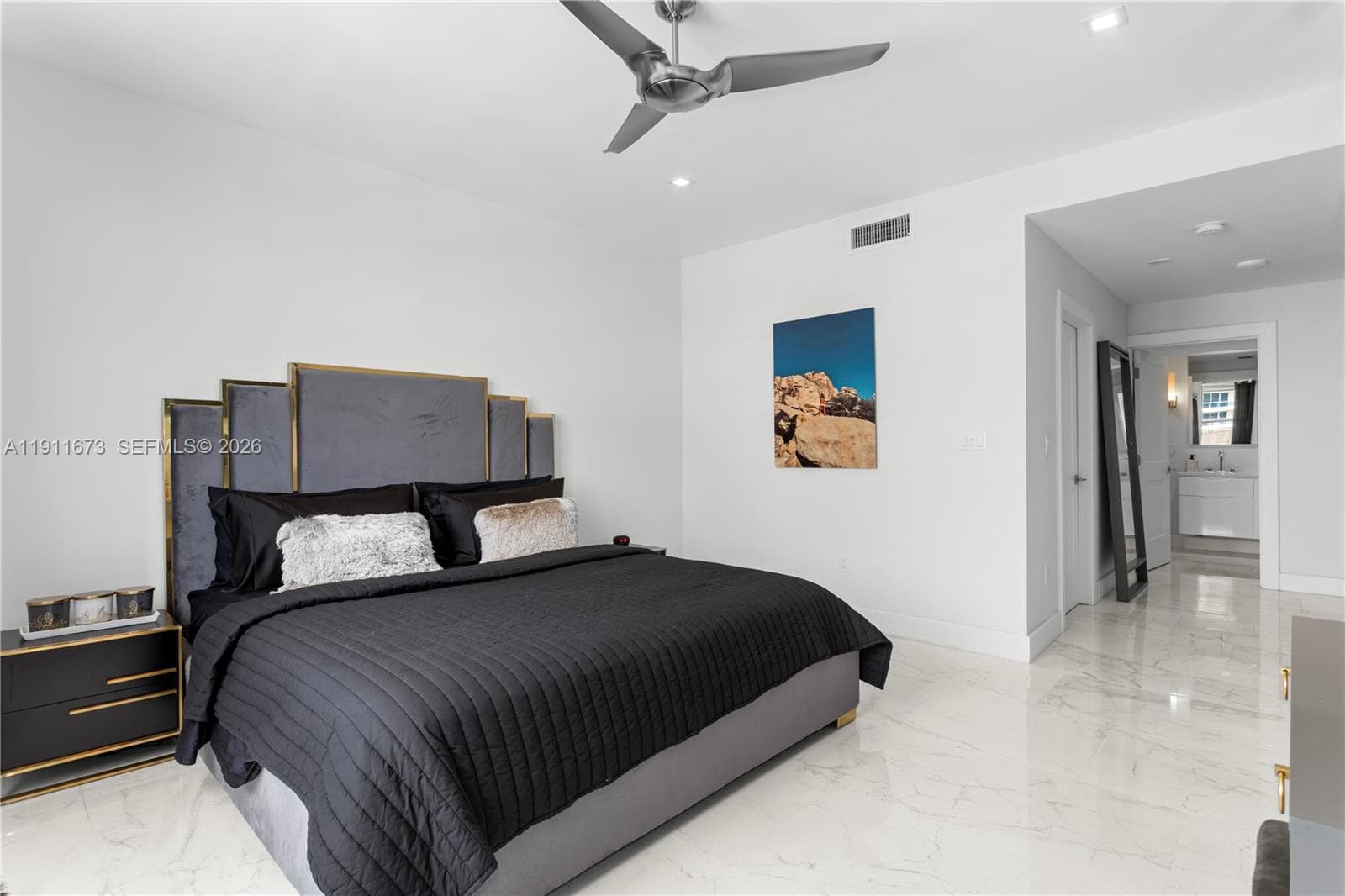 5001 Collins Ave PH-1 photo 23