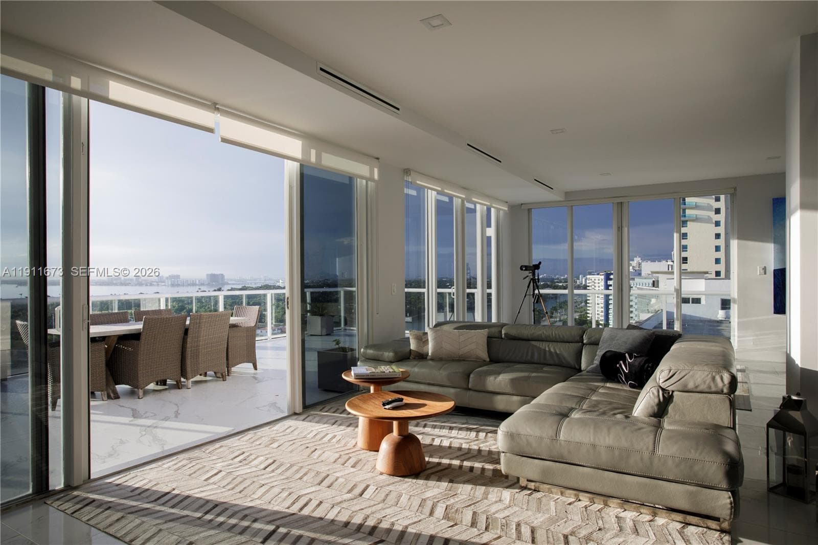 5001 Collins Ave PH-1 photo 7
