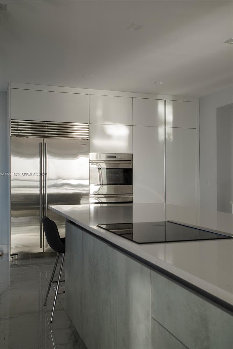 5001 Collins Ave PH-1 photo 20