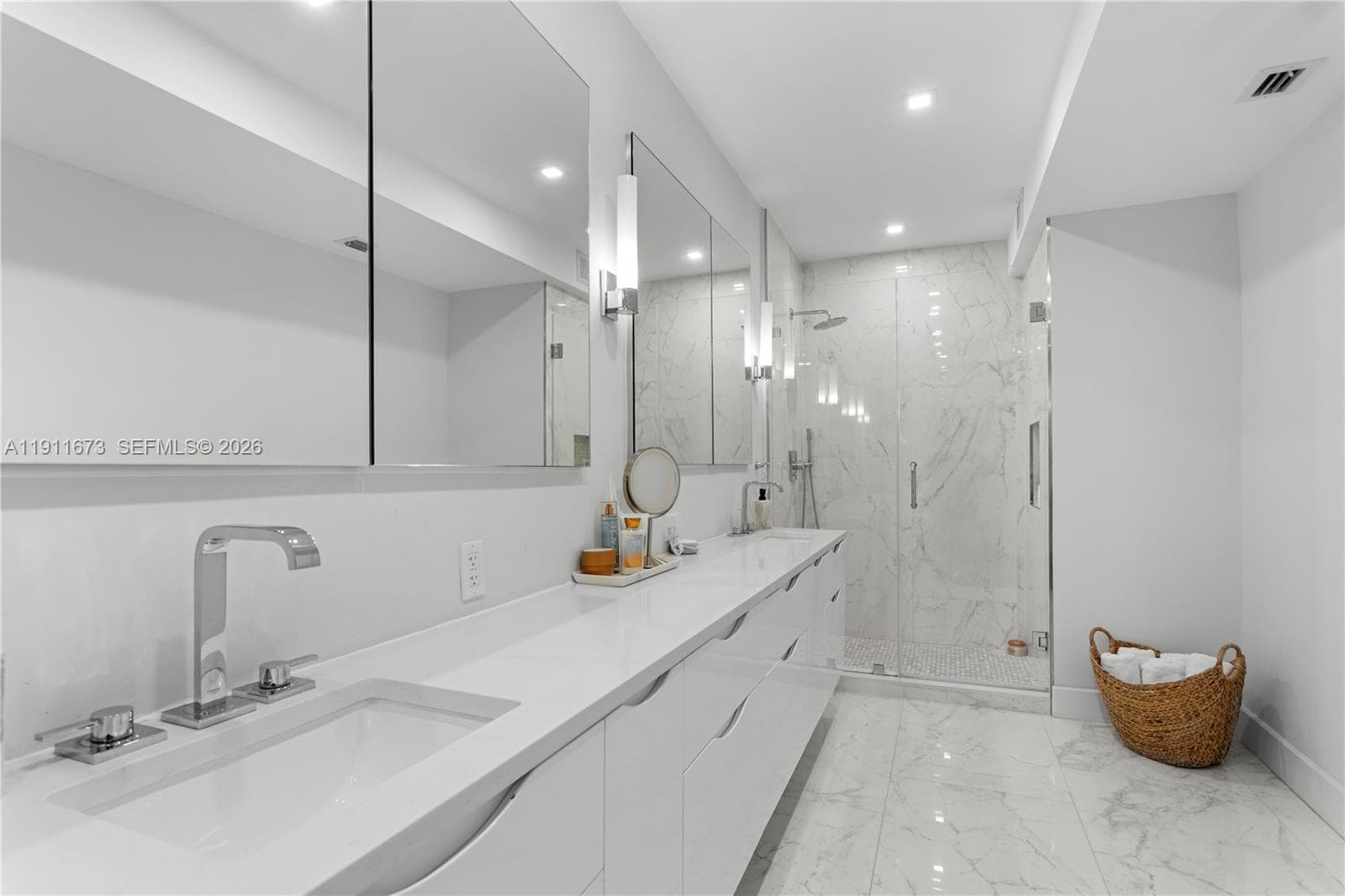 5001 Collins Ave PH-1 photo 25