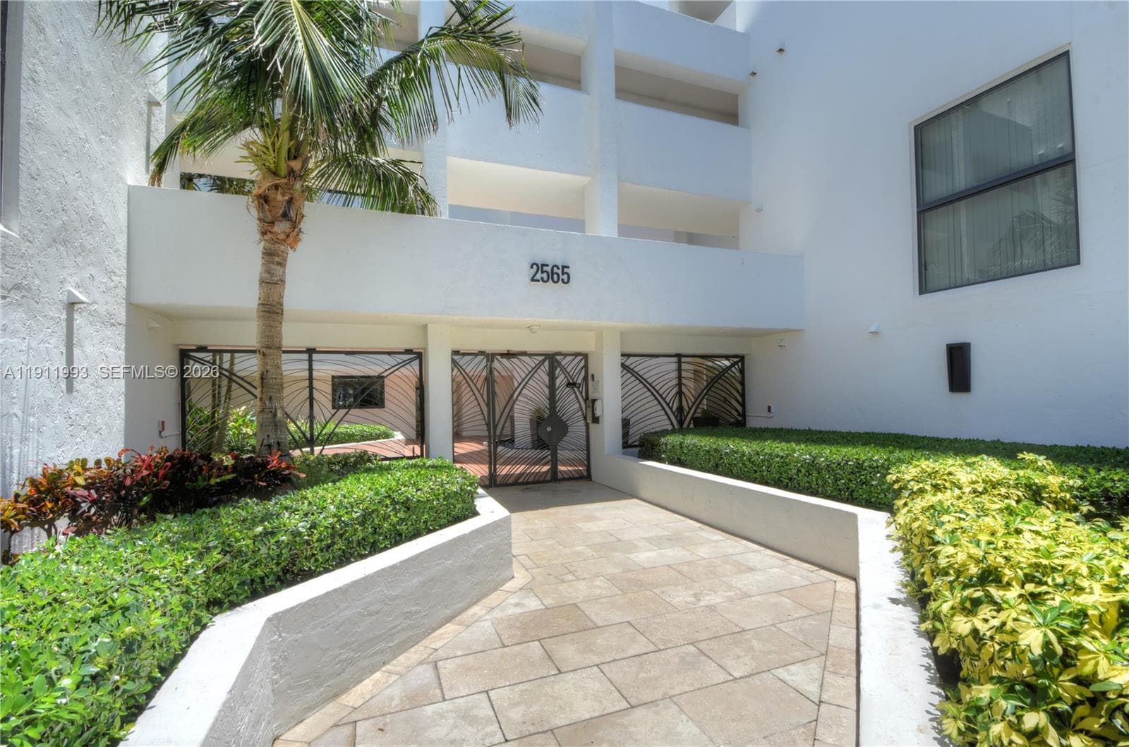 2565 Ocean Blvd 112N photo 10