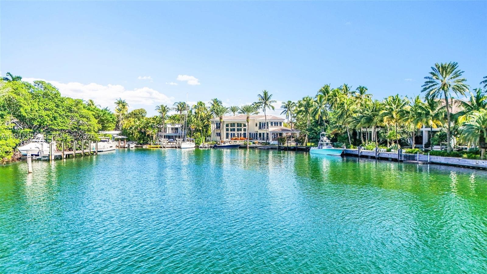 550 Harbor Dr photo 9