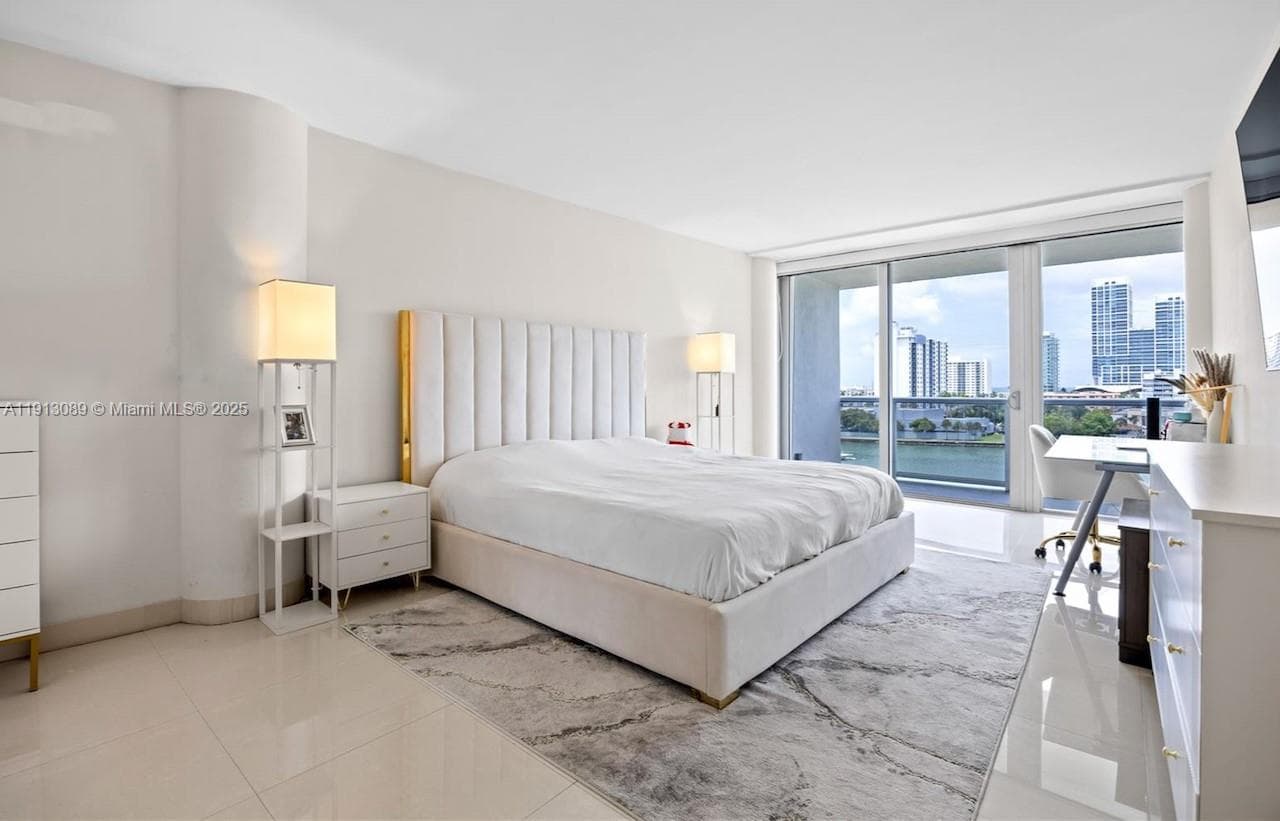 900 Bay Dr 624-622-620 photo 6