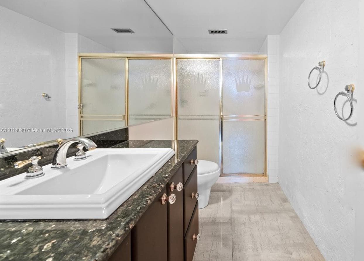 900 Bay Dr 624-622-620 photo 24
