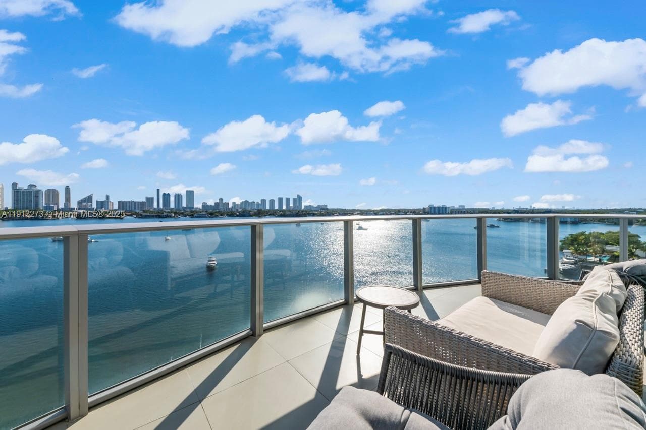 17301 Biscayne Blvd 811 photo 15