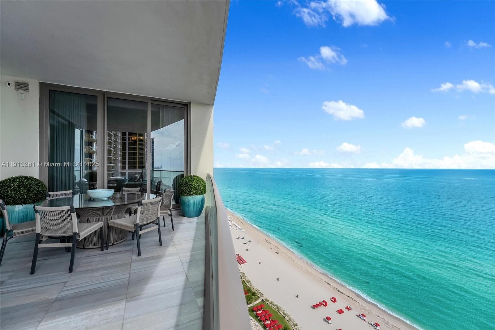 17901 Collins Ave 2004 photo 14