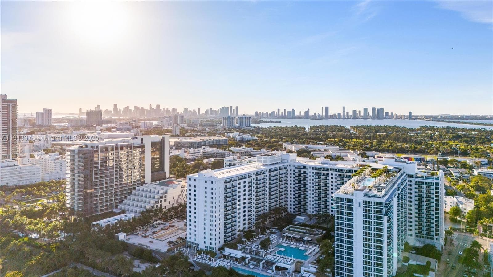 2301 Collins Ave 1634 photo 7