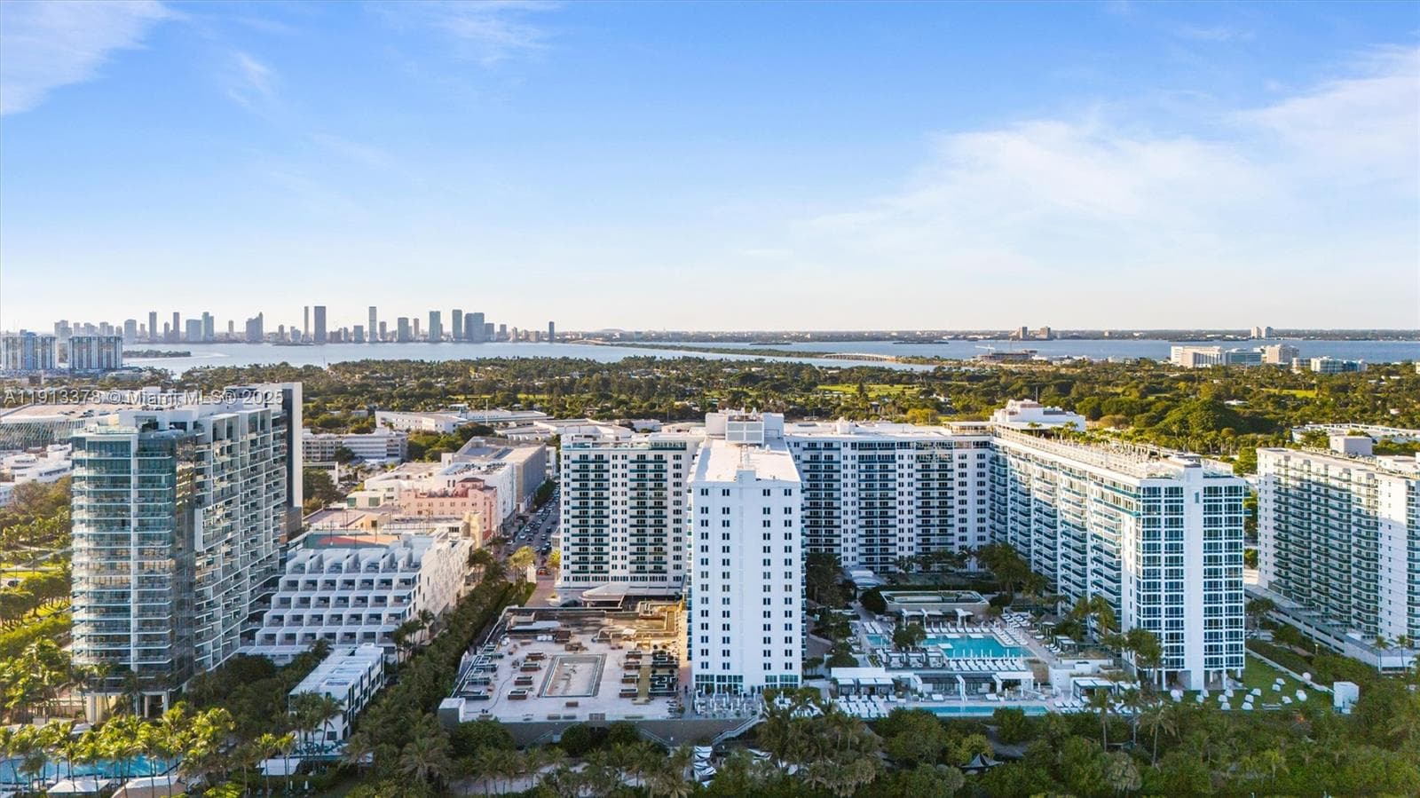2301 Collins Ave 1634 photo 8