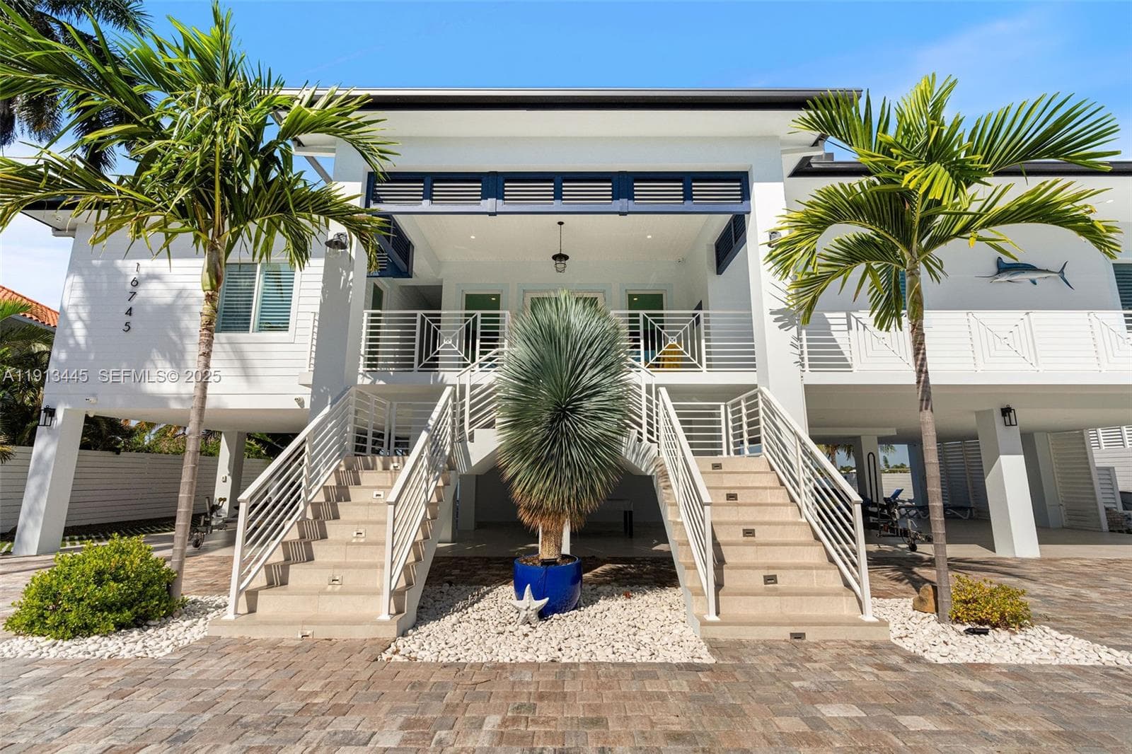 16745 Tamarind Rd photo 9