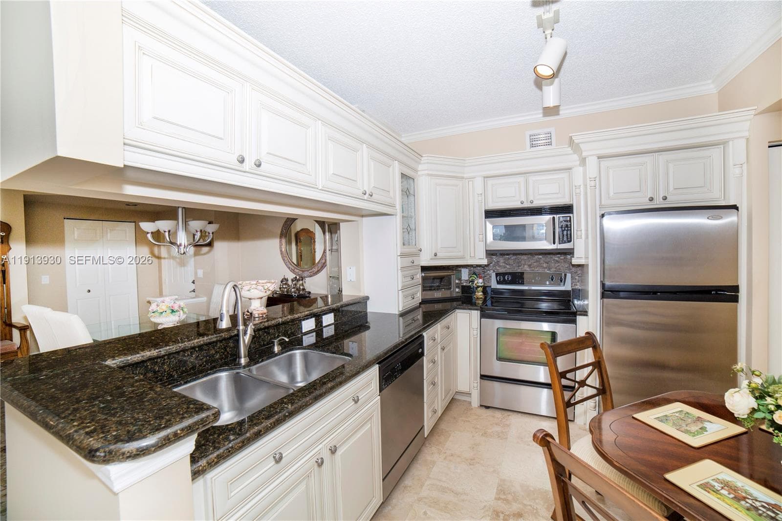 17100 N Bay Rd 1107 photo 14
