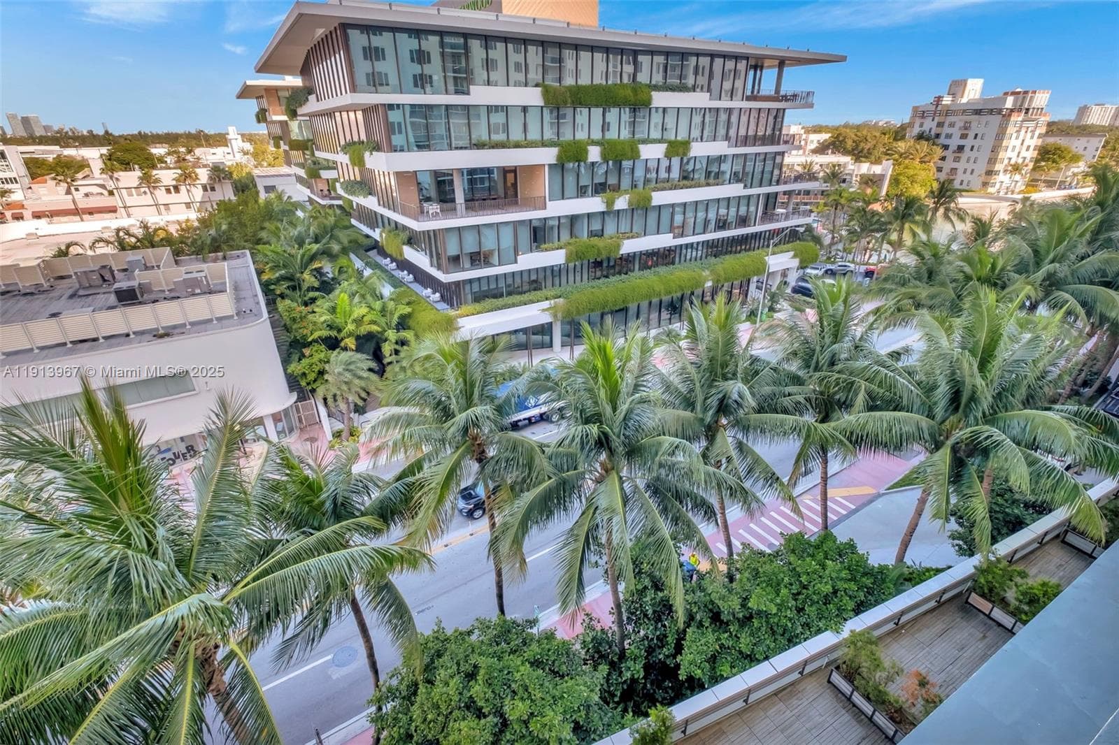 2301 Collins Ave 634 photo 21