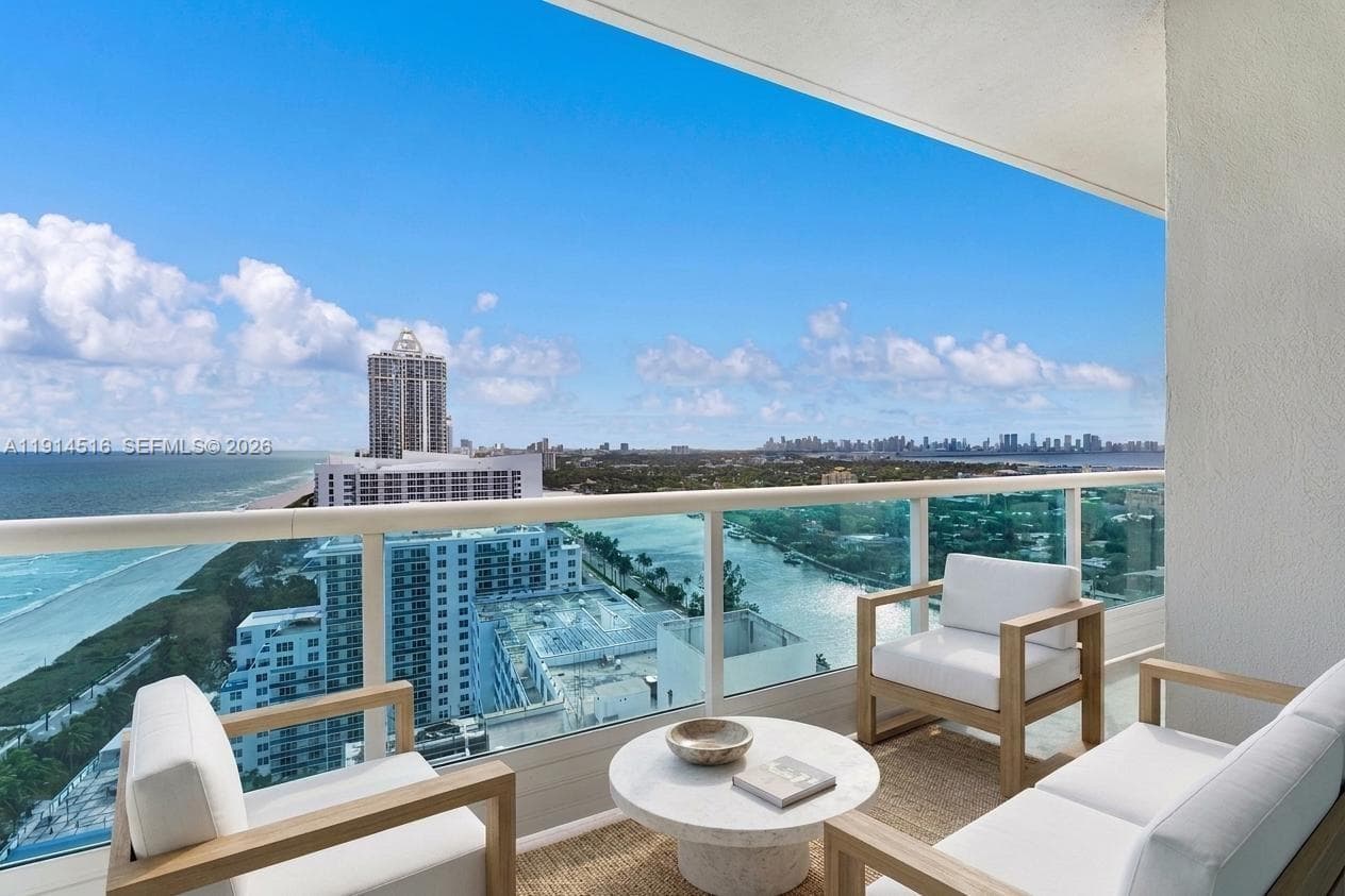 5025 Collins Ave PH-1 photo 13