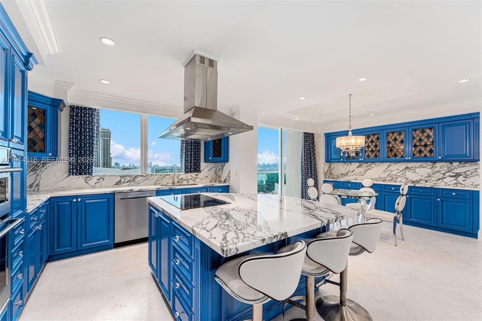 5025 Collins Ave PH-1 photo 10
