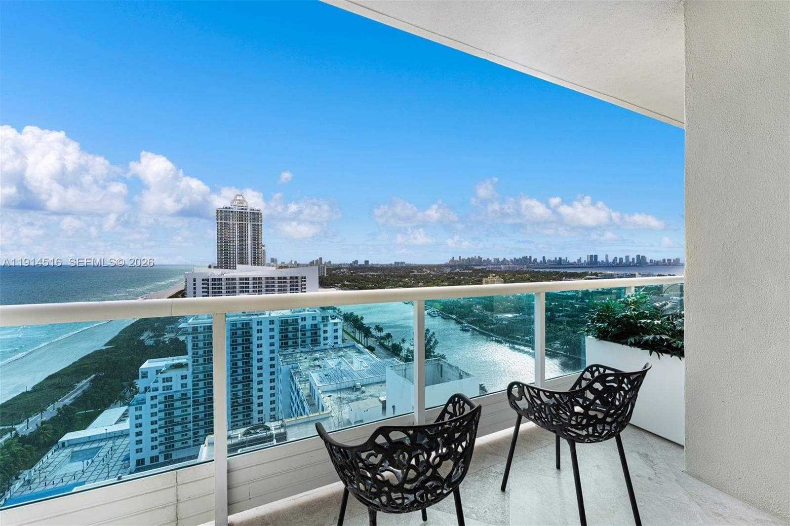 5025 Collins Ave PH-1 photo 14