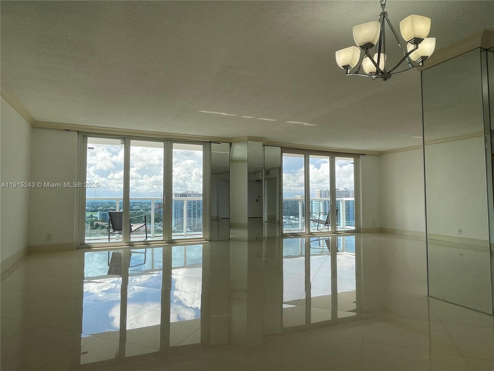 3800 Ocean Dr 1823 photo 7