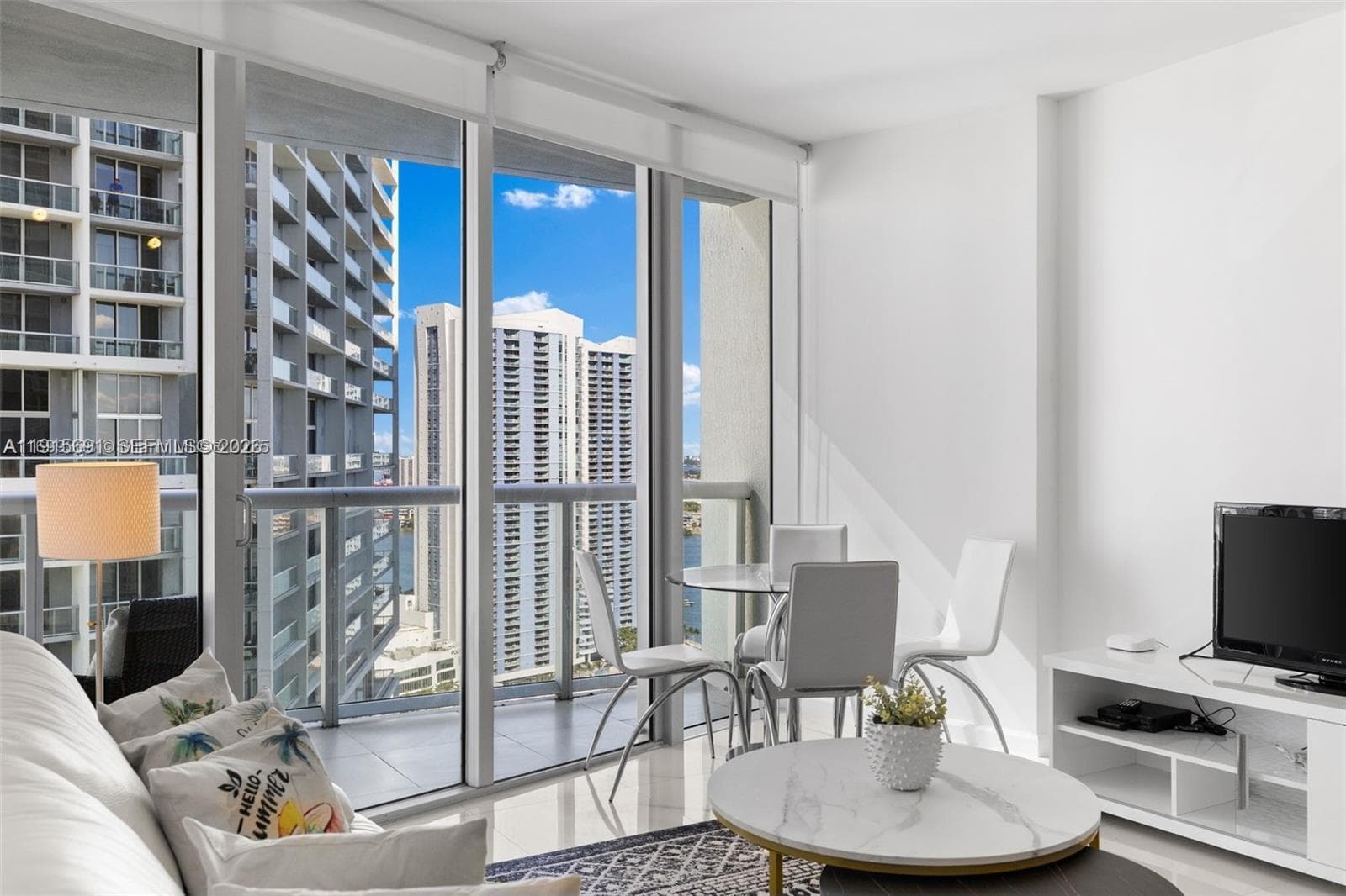 495 Brickell Ave 2206 photo 7