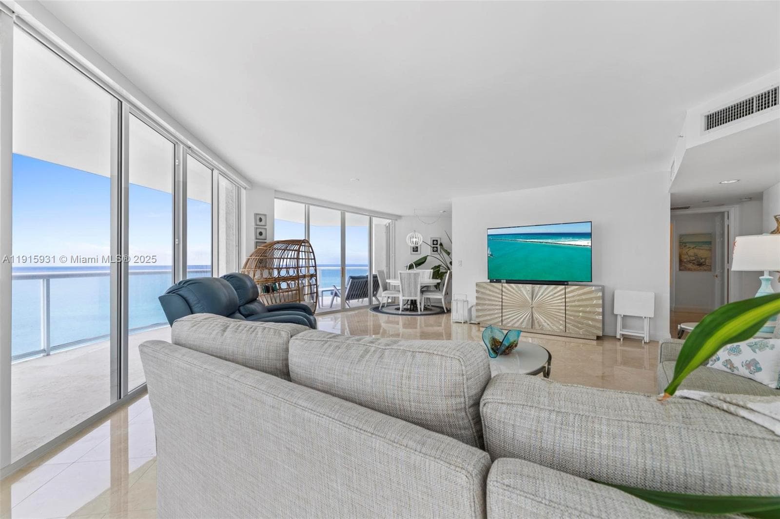 18671 Collins Ave 1902 photo 6