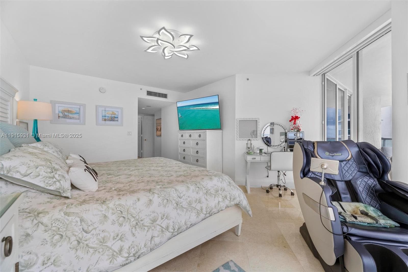 18671 Collins Ave 1902 photo 16