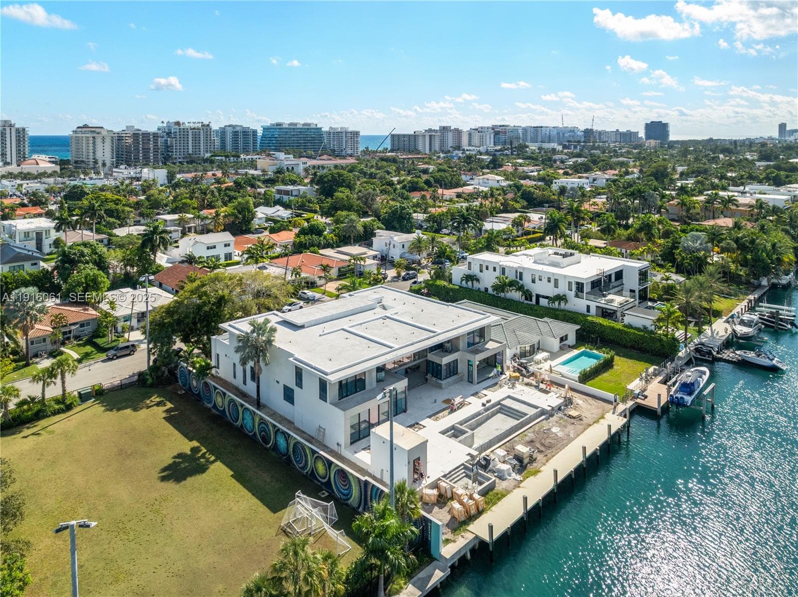 9540 Bay Dr photo 23