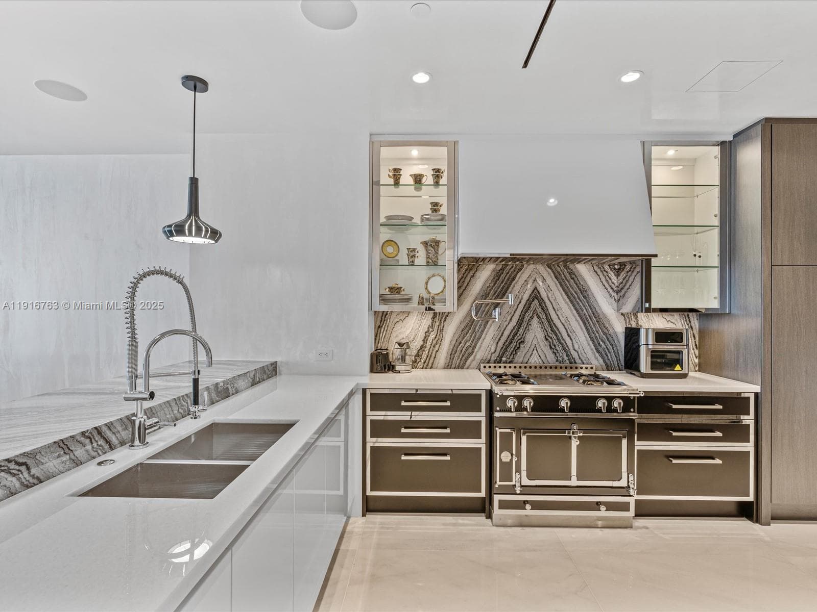 17901 Collins Ave 2602 photo 13