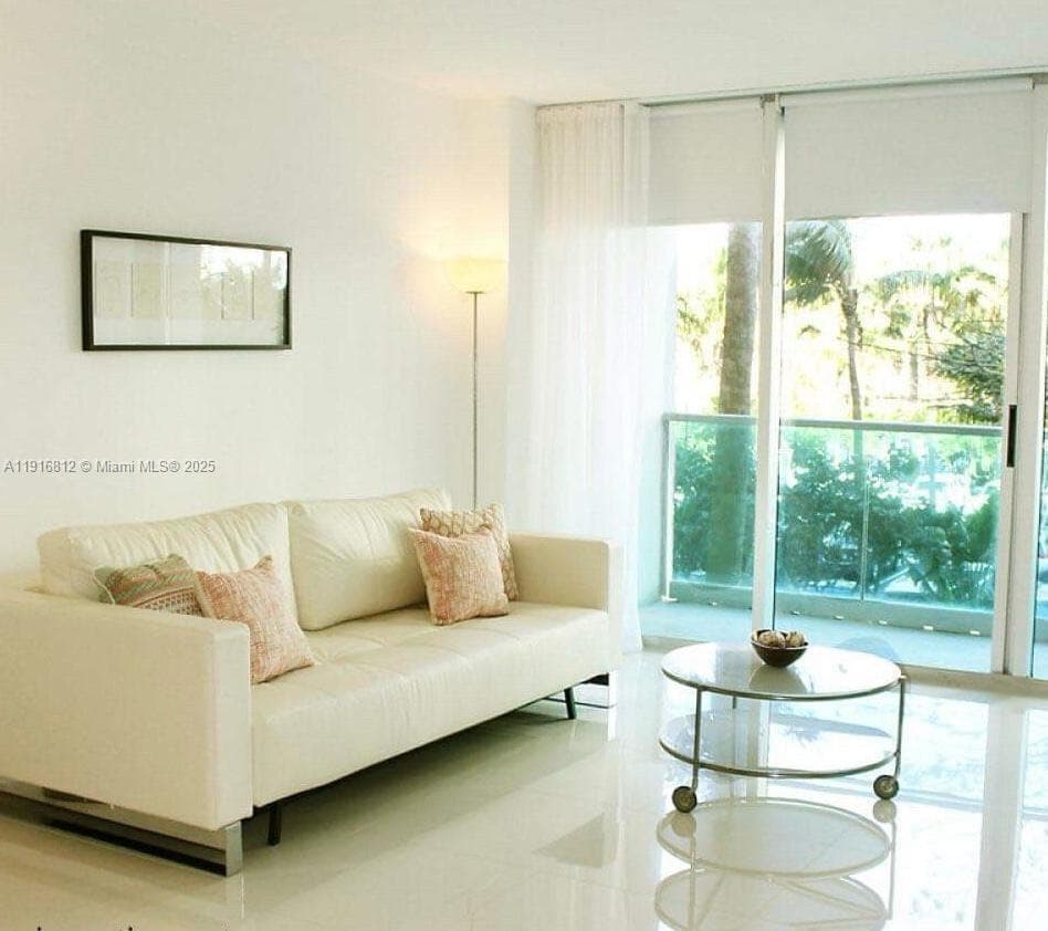 4001 S Ocean Dr 2H photo 2