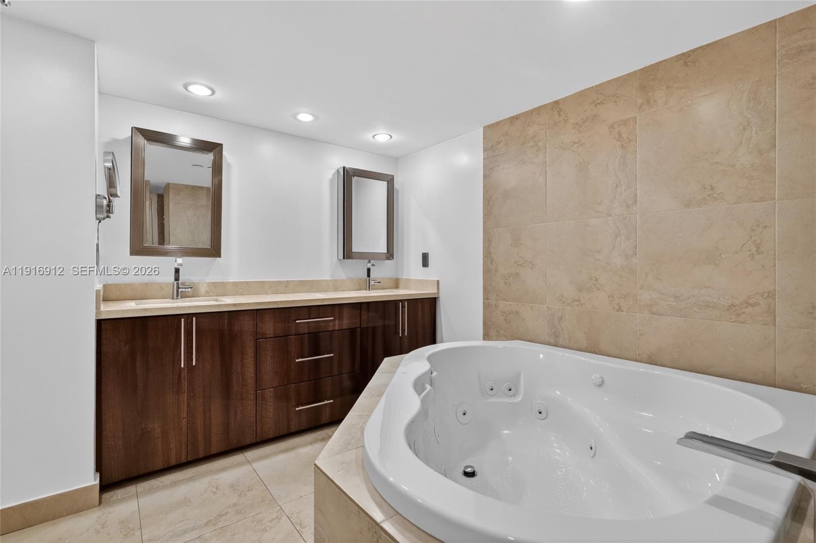 4000 Towerside Ter 1612 photo 23