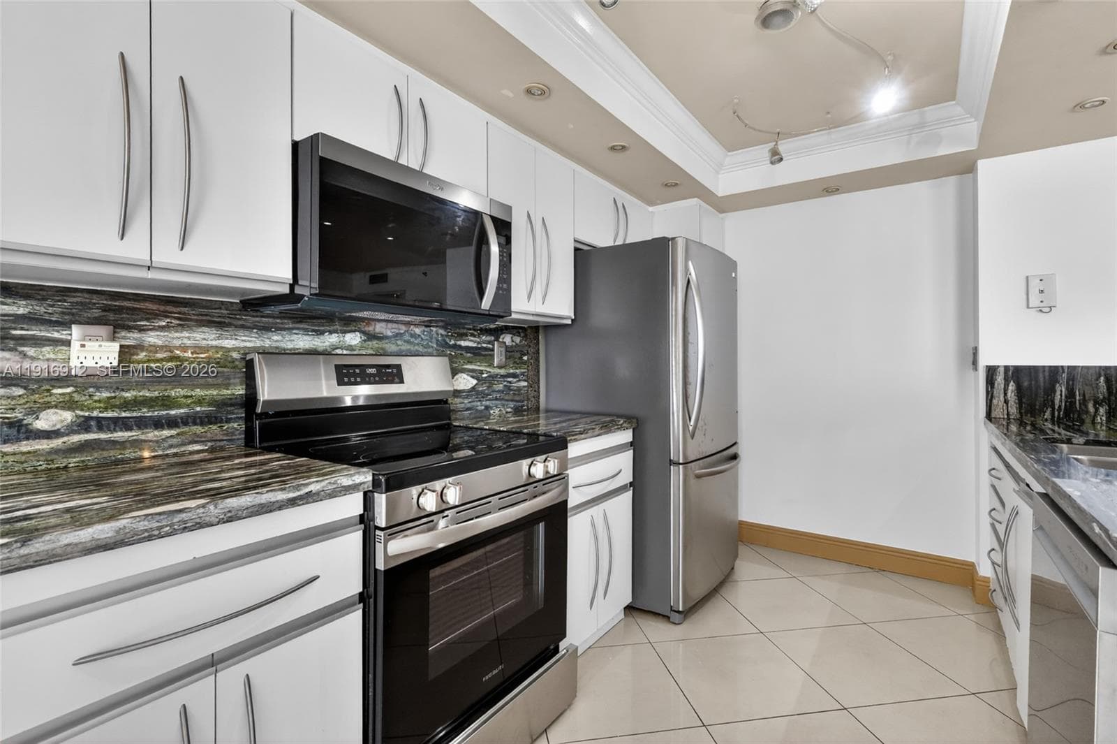 4000 Towerside Ter 1612 photo 13
