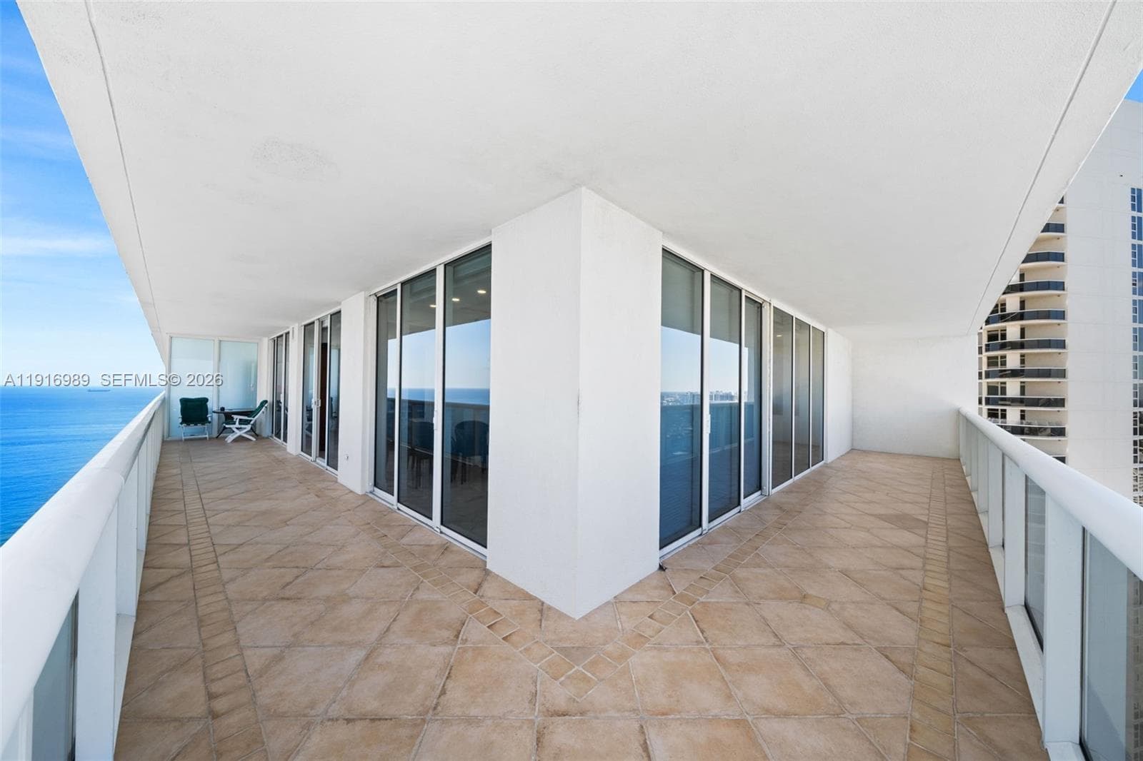 1830 Ocean Dr 3708 photo 8